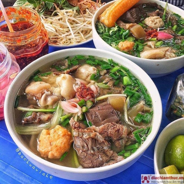 Bún bò Huế Thu Thùy ngon