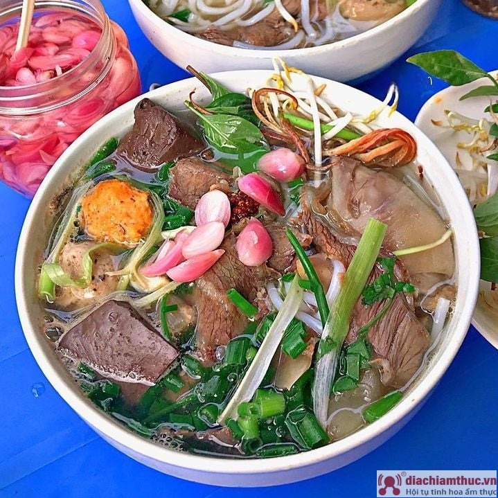 Bún bò Huế Thu Thùy