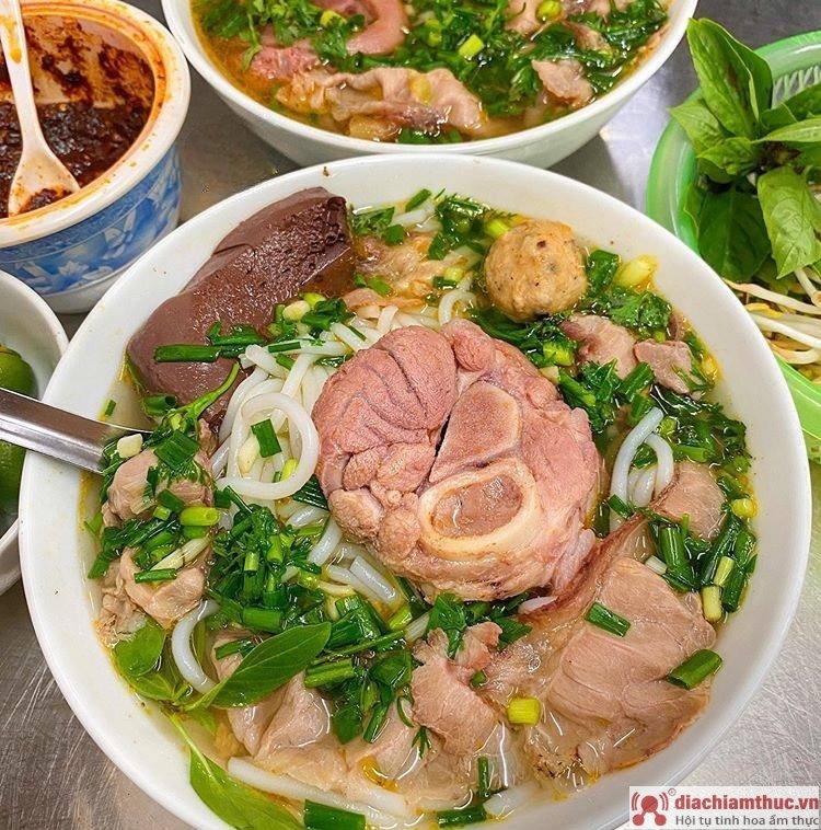 Bún bò O Hoa