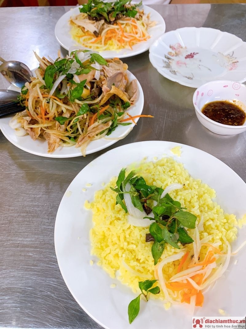 Cơm Gà Bà Thuận - Hai Bà Trưng