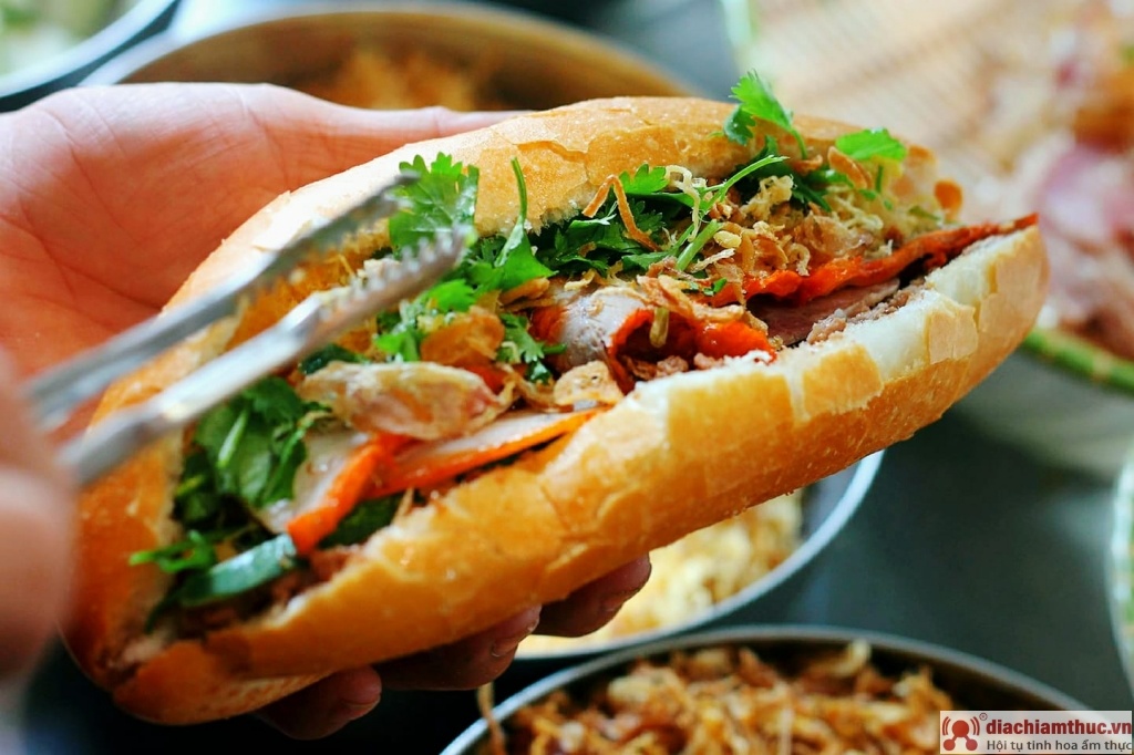 Bánh mì Lãn Ông