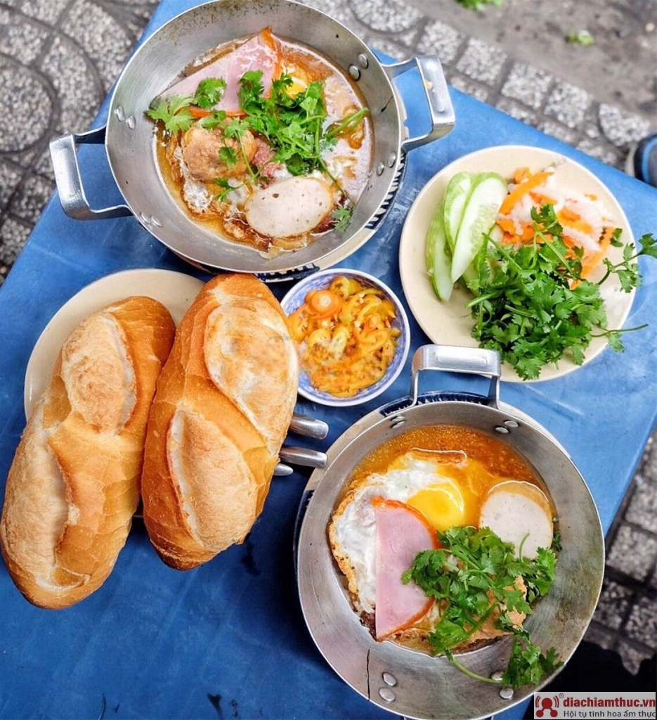 Quán ăn ship mang về Bánh mì chảo