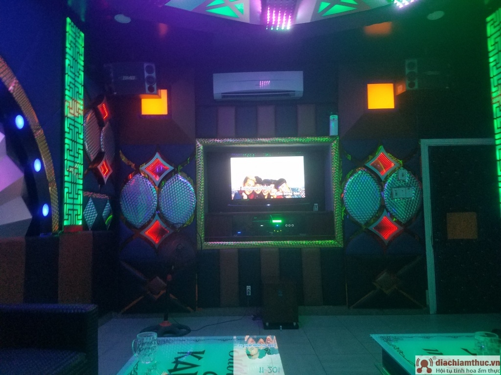 Quán karaoke Sương Chiều